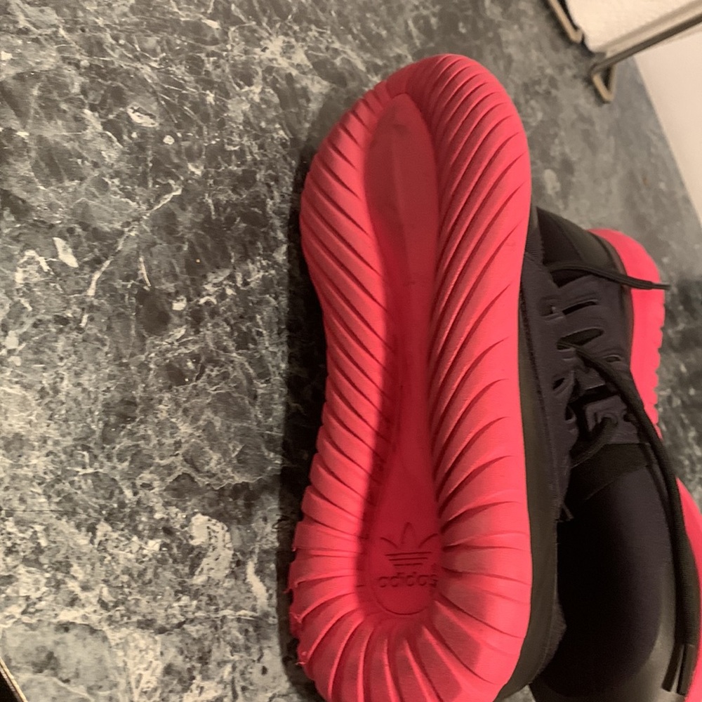 Adidas - Picture 6 of 6